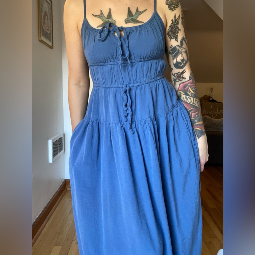 Sim and Sam Blue Midi Dress Size Medium